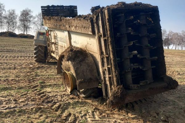Prázdné kolo na rozmetadle